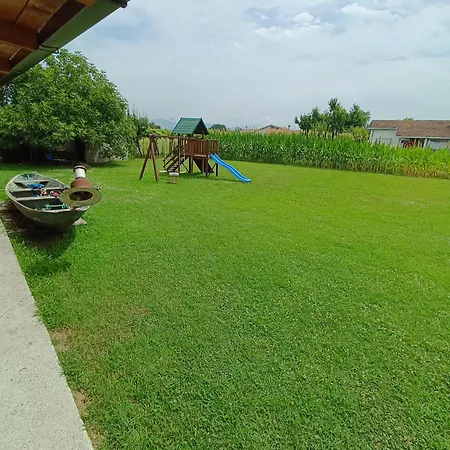 Campsite Village Serenity Cottage With Outside Toilet *